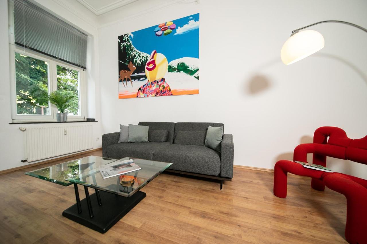 White 60 Qm Apartment - Zentral - Balkon - Messe Dusseldorf Exterior photo